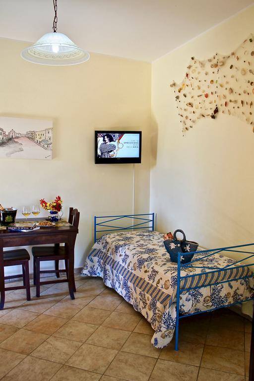 Il Giardino Delle Aloe Guest House Favignana Luaran gambar