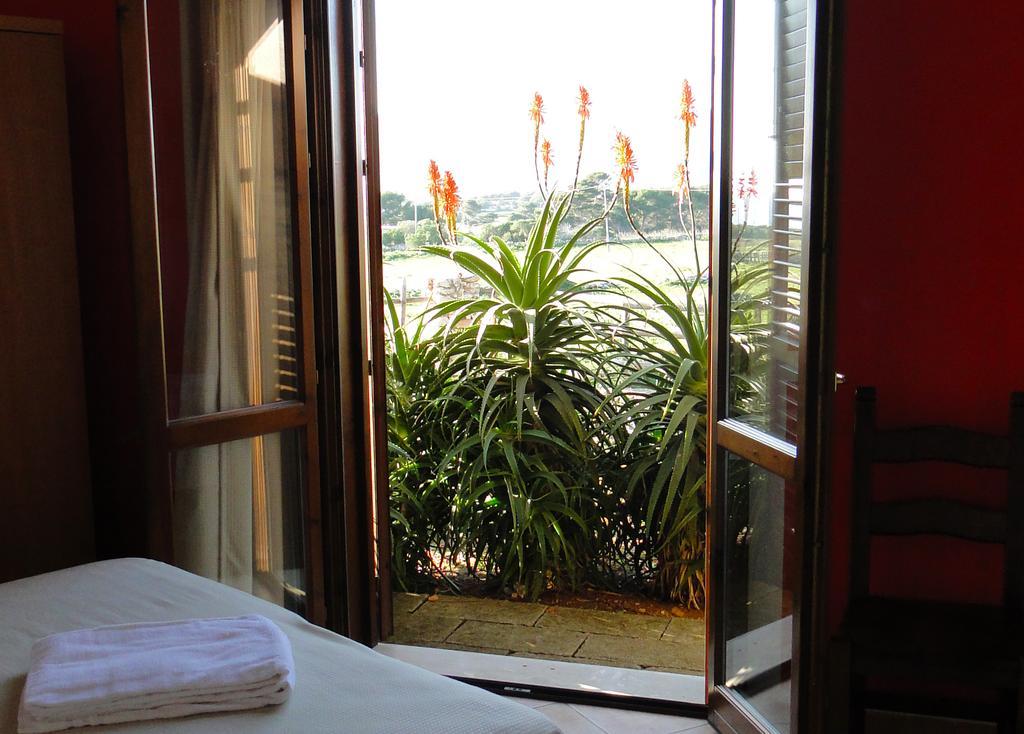 Il Giardino Delle Aloe Guest House Favignana Luaran gambar